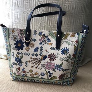 Tory Burch Kerrington Ivory Meadow Folly!